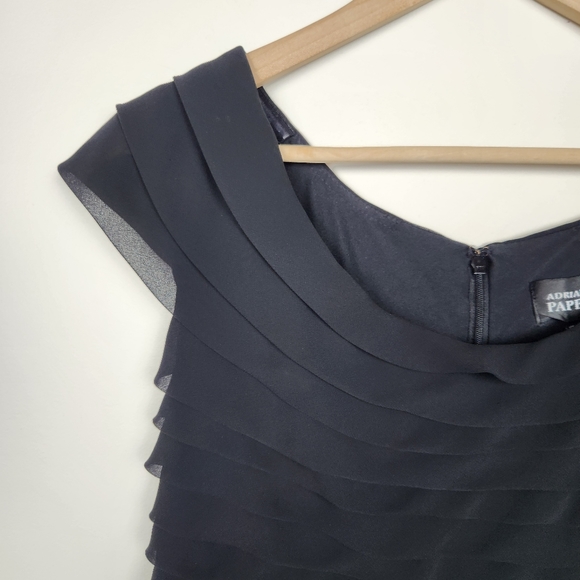 Adrianna Papell Black Ruffled Short Sleeve Zip Back Sheath Cocktail Dress Sz 10 - Picture 2 of 11